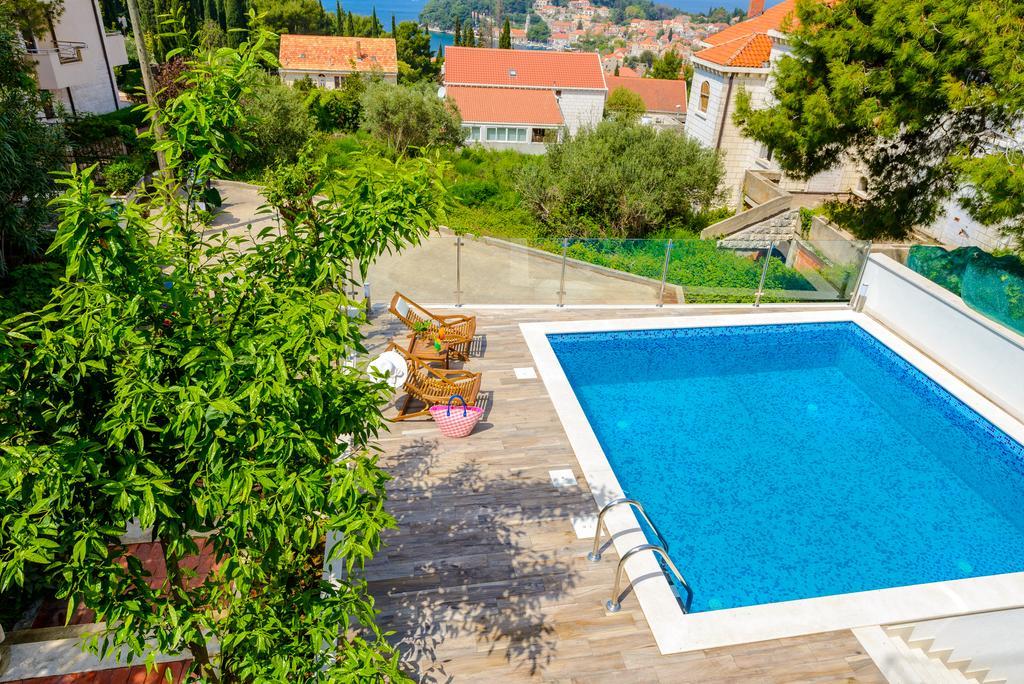 Tandem Apartments With Swimming Pool Cavtat Kültér fotó
