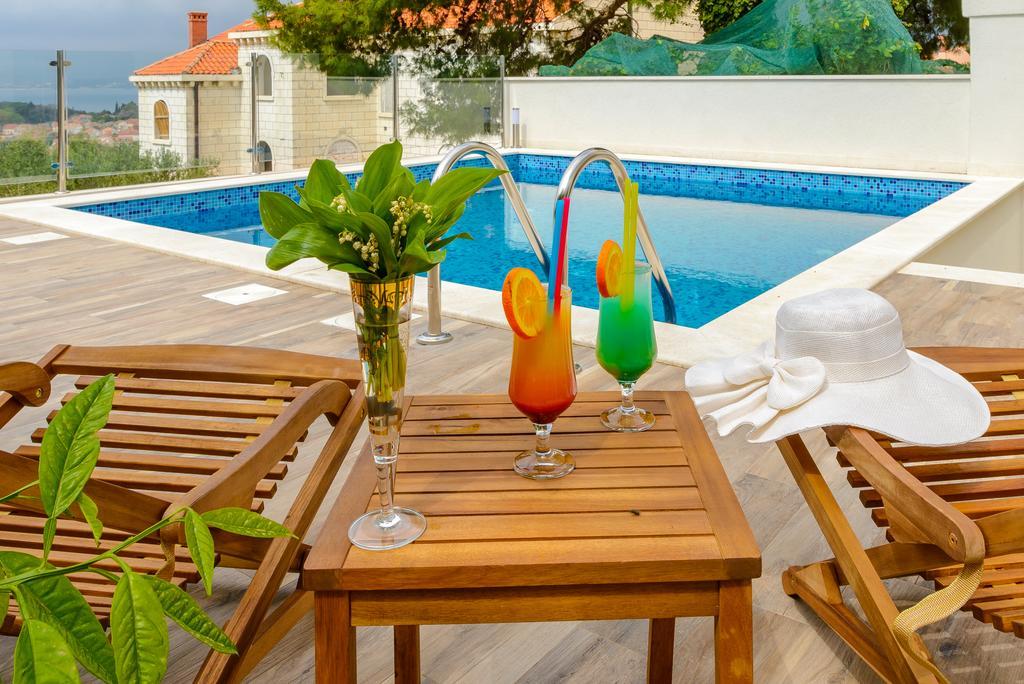 Tandem Apartments With Swimming Pool Cavtat Kültér fotó