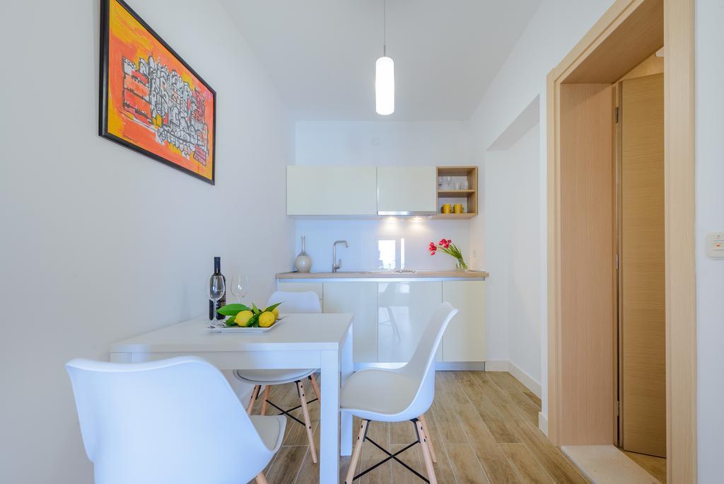 Tandem Apartments With Swimming Pool Cavtat Kültér fotó
